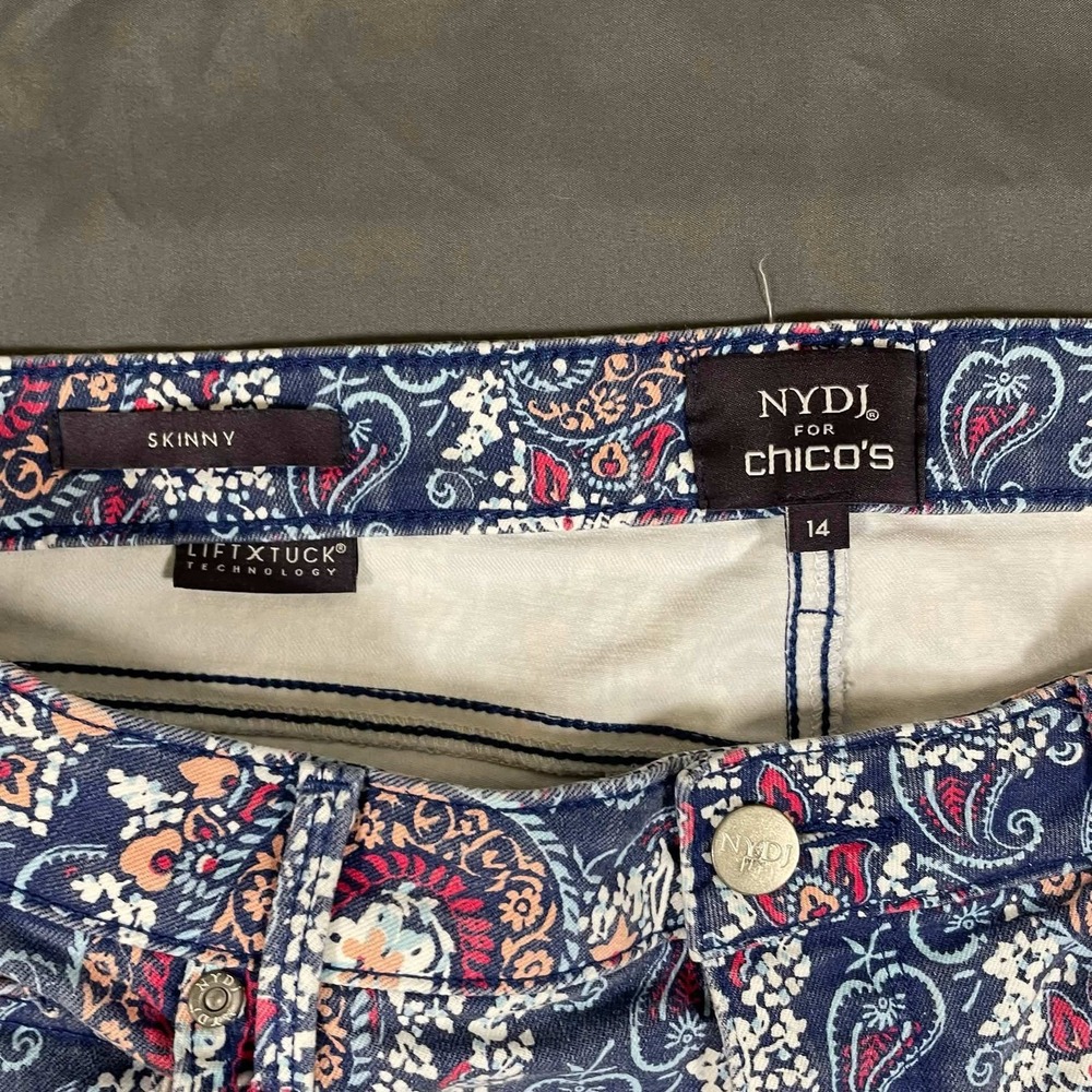NYDJ for Chico's Size 14 Paisley Skinny Ankle Pants Blue Pink Lift Tuck Spring - Picture 5 of 11